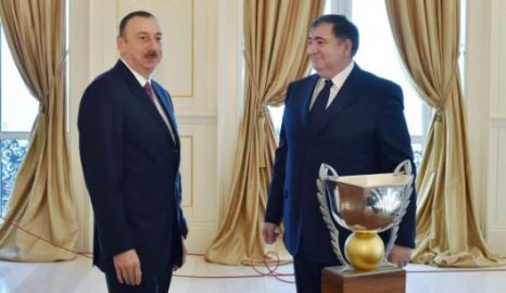 Ильхам Алиев: « Азербайджан является мировым лидером по всем трем видам борьбы» - ФОТО